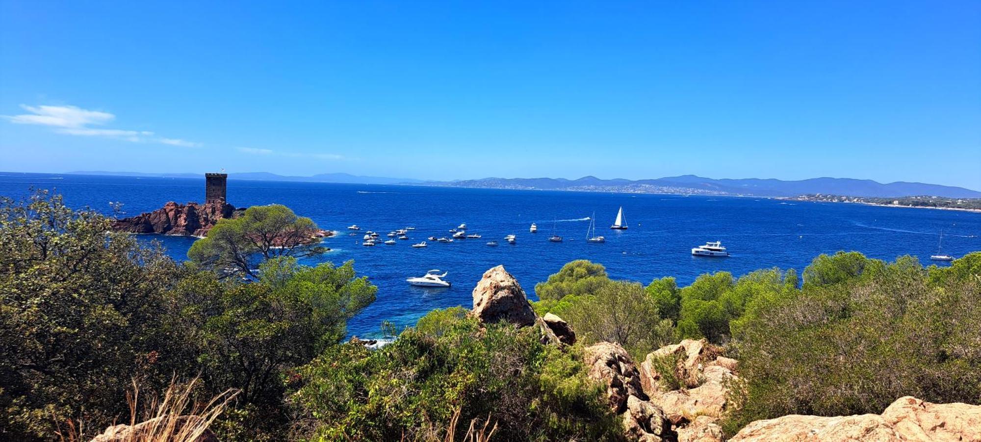 Dans Un Cadre D'Exception, Vue Mer Panoramique A Agay Cote D'Azur, Village Vacances Cap Esterel, T2 Avec Jardin, Golf, Climatisation, Wifi, 5 Piscines Saint-Raphaël Exterior foto